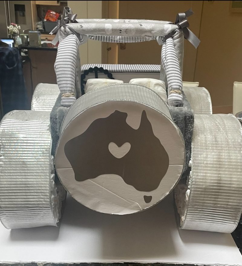 Jeep diaper cake